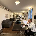 Charmant Studio Rue De Lappe - Votre Havre De Paix Au Coeur De Paris !